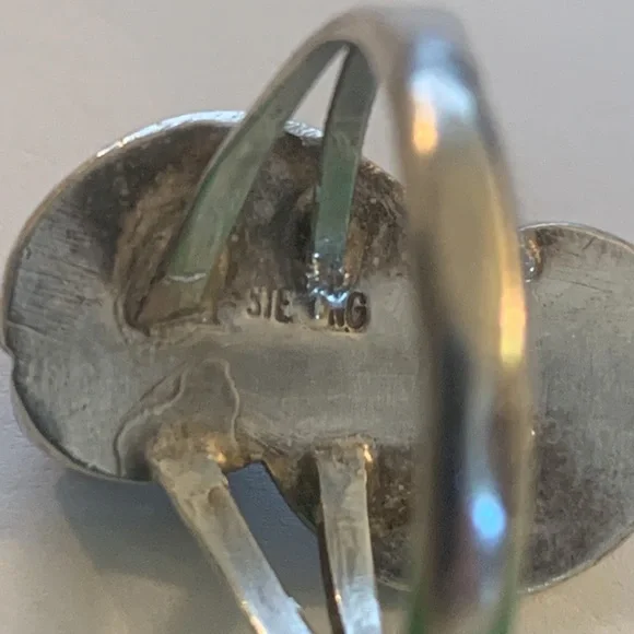 Sterling Silver and Coral Ring - Picture 7 of 7